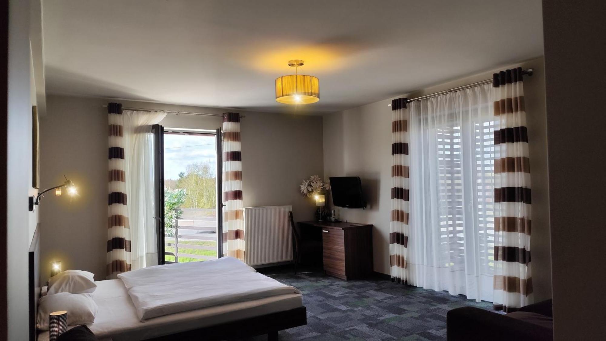 Taurus Ladna Aparthotel Exterior photo