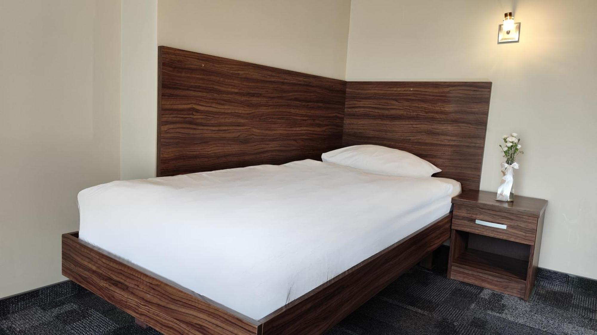Taurus Ladna Aparthotel Exterior photo